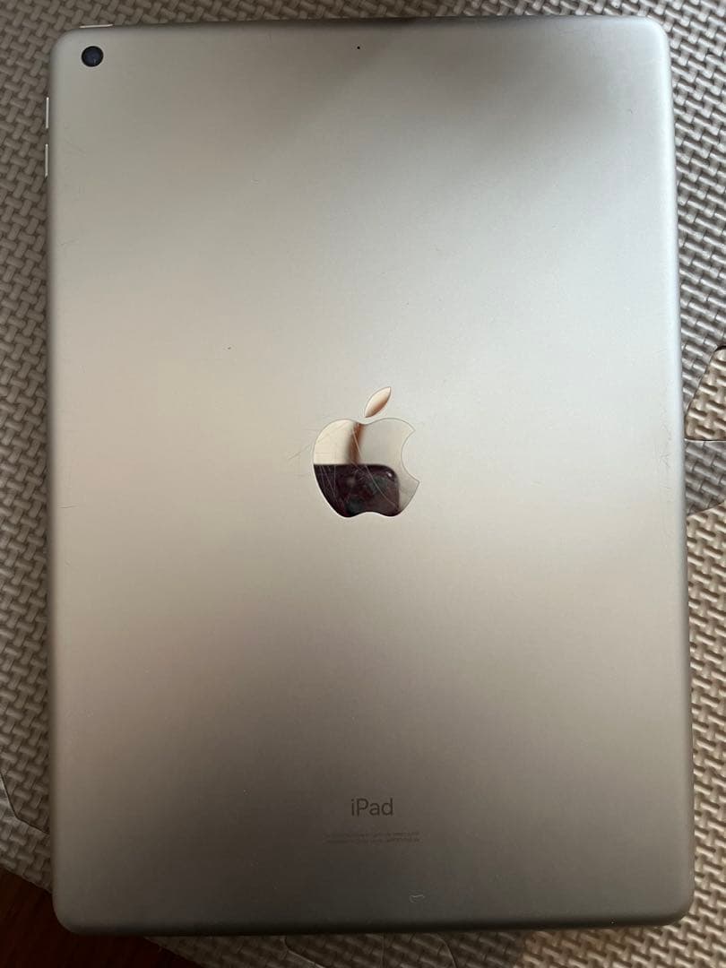 iPad 10.2インチ 第7世代 32GB WiFiモデル シルバー 本体のみ