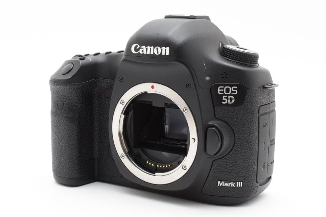 キャノン　Canon EOS 5D MarkIII　《ショット数16934回 》