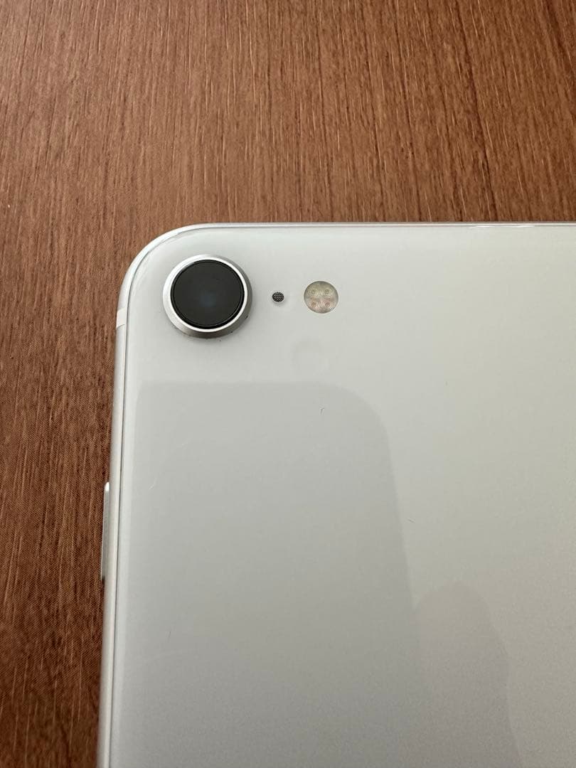 iPhone SE2 第2世代 64GB ホワイト SIMフリー【ジャンク扱い】