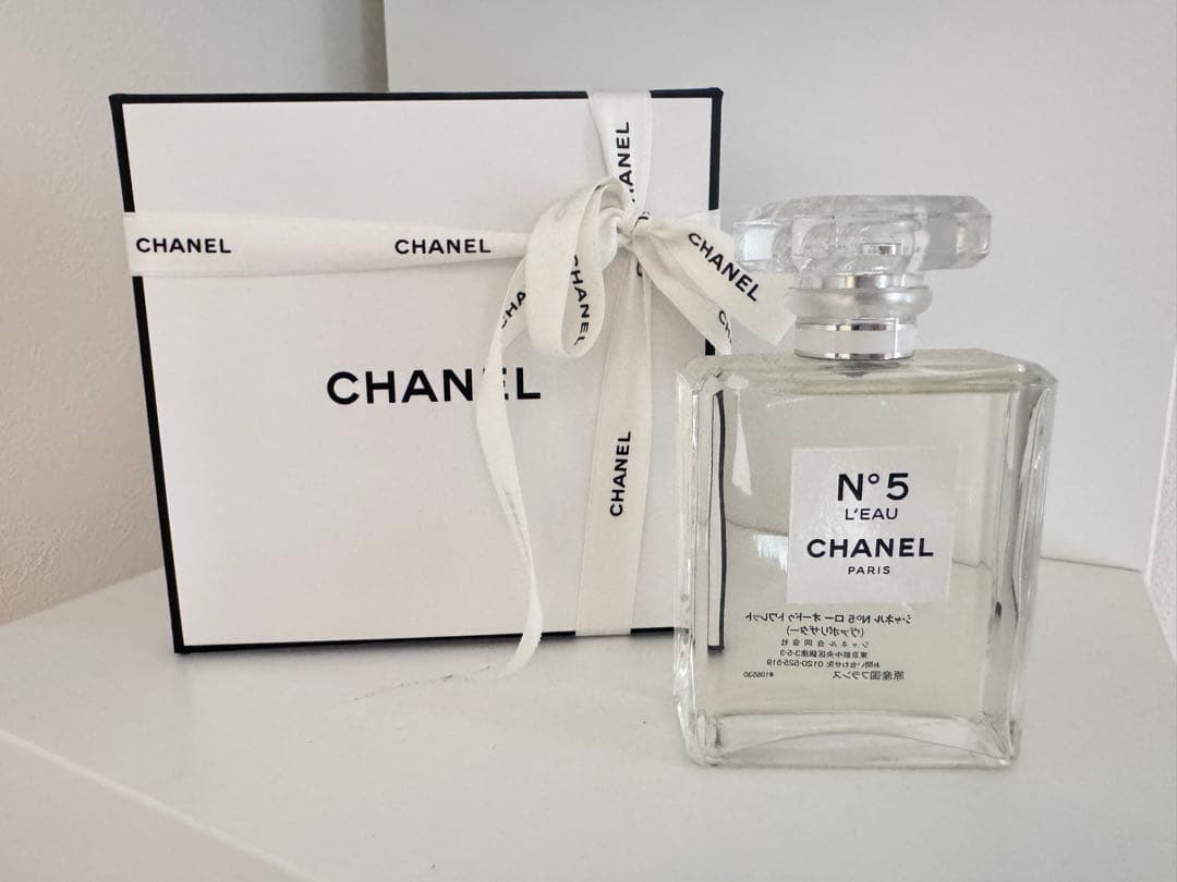 CHANEL N°5 L'EAU 香水 専用ボックス付き