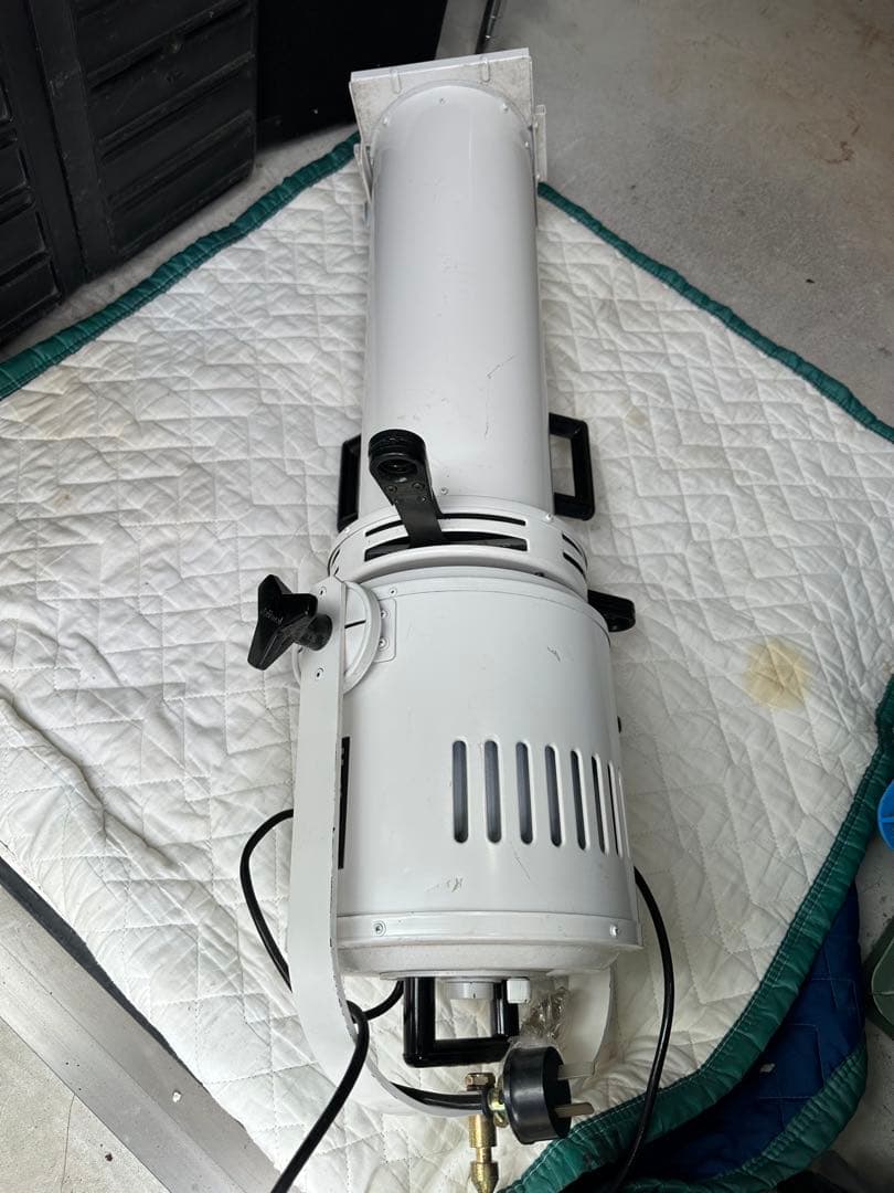 National製ステージ用ピンスポットライト灯体